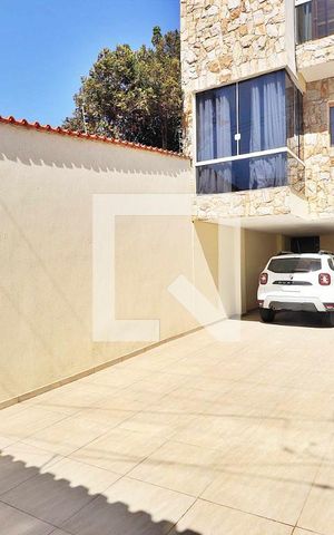 Casa à venda com 260m², 4 quartos e 8 vagasGaragem
