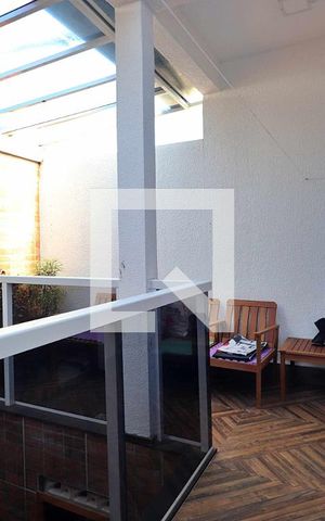 Casa à venda com 260m², 4 quartos e 8 vagasQuintal