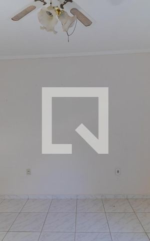 Casa à venda com 200m², 2 quartos e 3 vagasQuarto 01
