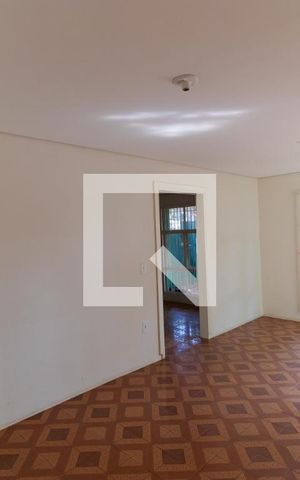 Casa à venda com 200m², 2 quartos e 3 vagasSalas