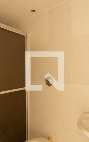 Apartamento para alugar com 55m², 2 quartos e 2 vagas Apartamento para alugar com 55m², 2 quartos e 2 vagasBanheiro