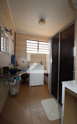 Casa à venda com 360m², 3 quartos e 3 vagasBanheiro Social
