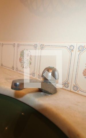Casa à venda com 360m², 3 quartos e 3 vagasPavimento inferior - Banheiro