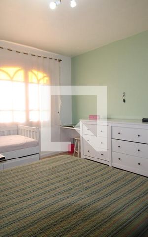 Casa à venda com 360m², 3 quartos e 3 vagasQuarto 3 (suíte)