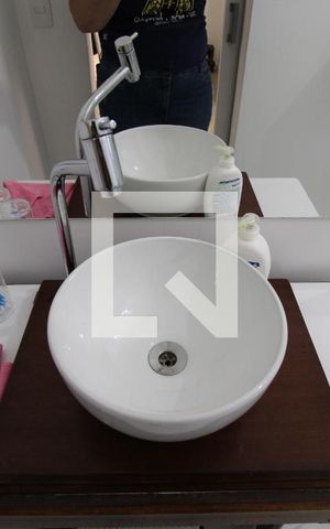 Casa à venda com 360m², 3 quartos e 3 vagasBanheiro do Quarto 3 (suíte)
