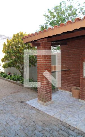 Casa à venda com 360m², 3 quartos e 3 vagasQuintal