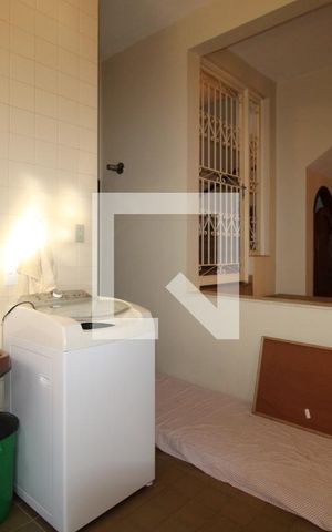 Casa à venda com 360m², 3 quartos e 3 vagasPavimento inferior - Área de Serviço