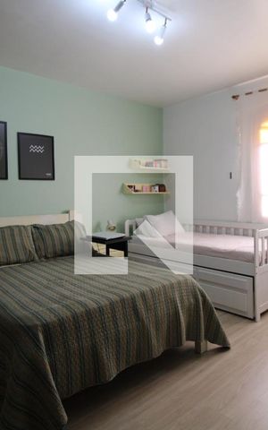 Casa à venda com 360m², 3 quartos e 3 vagasQuarto 3 (suíte)