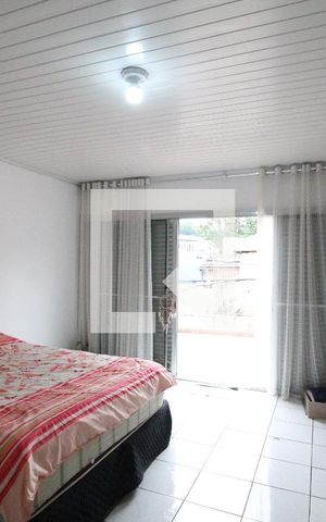 Casa para alugar com 185m², 3 quartos e 2 vagasQuarto Suíte