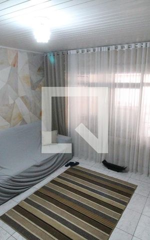 Casa para alugar com 185m², 3 quartos e 2 vagasSala