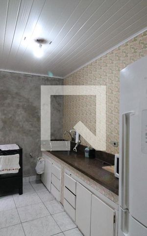 Casa para alugar com 185m², 3 quartos e 2 vagasCozinha