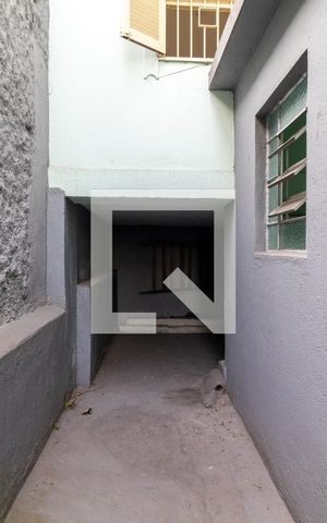 Casa à venda com 249m², 3 quartos e 2 vagasCorredor Lateral