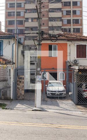 Casa à venda com 249m², 3 quartos e 2 vagasFachada