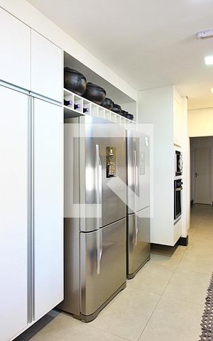Apartamento à venda com 392m², 6 quartos e 4 vagasCozinha