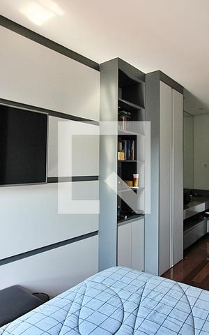 Apartamento à venda com 392m², 6 quartos e 4 vagasQuarto 3 - Suíte
