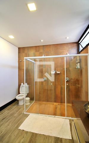 Apartamento à venda com 392m², 6 quartos e 4 vagasBanheiro do Quarto 1 - Suíte