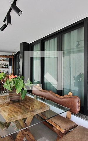 Apartamento à venda com 392m², 6 quartos e 4 vagasVaranda Gourmet