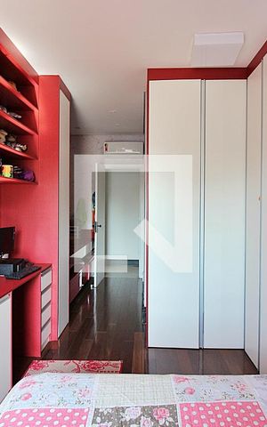 Apartamento à venda com 392m², 6 quartos e 4 vagasQuarto 2 - Suíte