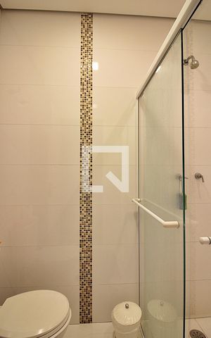 Apartamento à venda com 392m², 6 quartos e 4 vagasBanheiro do Quarto 3 - Suíte