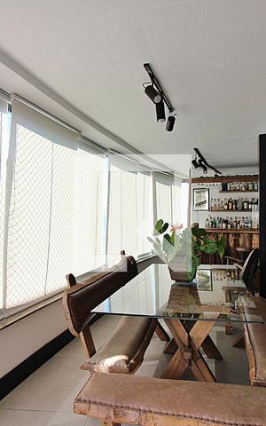 Apartamento à venda com 392m², 6 quartos e 4 vagasVaranda Gourmet