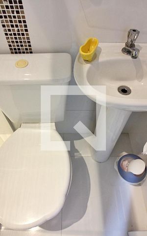 Apartamento à venda com 392m², 6 quartos e 4 vagasBanheiro do Quarto de Hospedes