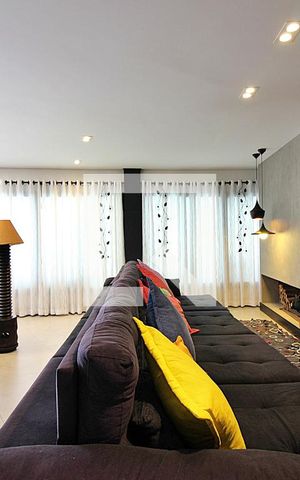 Apartamento à venda com 392m², 6 quartos e 4 vagasSala