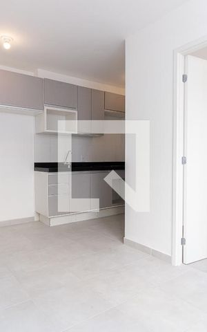 Apartamento para alugar com 34m², 2 quartos e sem vaga Apartamento para alugar com 34m², 2 quartos e sem vagaSala/ cozinha