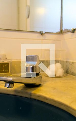 Apartamento à venda com 140m², 3 quartos e 1 vagaBanheiro - Torneira