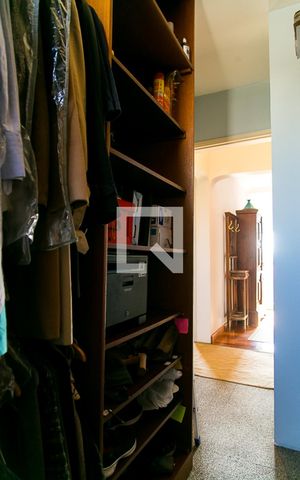 Apartamento à venda com 140m², 3 quartos e 1 vagaCloset