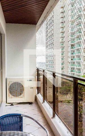 Apartamento para alugar com 180m², 3 quartos e 2 vagasSacada