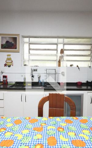 Casa à venda com 270m², 3 quartos e 1 vagacozinha