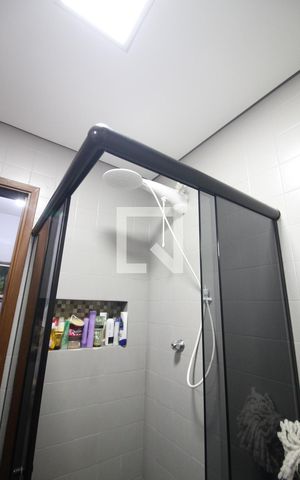 Casa à venda com 270m², 3 quartos e 1 vagabanheiro 1