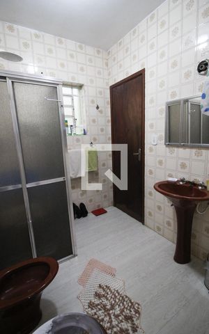 Casa à venda com 270m², 3 quartos e 1 vagabanheiro 2