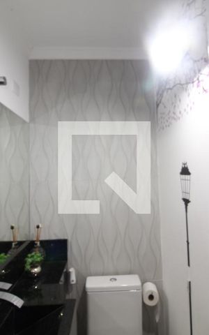 Casa à venda com 172m², 3 quartos e sem vagaBanheiro serviço 
