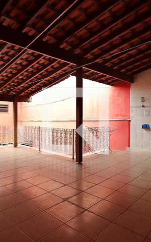 Casa à venda com 332m², 3 quartos e 2 vagasÁrea de Serviço