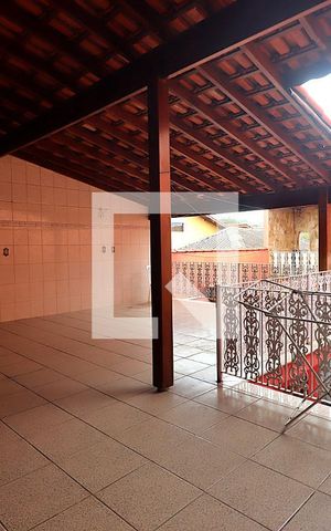Casa à venda com 332m², 3 quartos e 2 vagasÁrea de Serviço