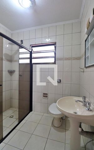Casa à venda com 332m², 3 quartos e 2 vagasBanheiro da Suíte 3