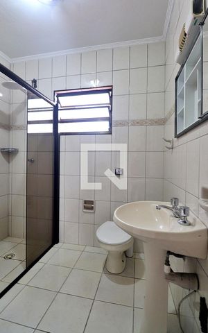 Casa à venda com 332m², 3 quartos e 2 vagasBanheiro da Suíte 3