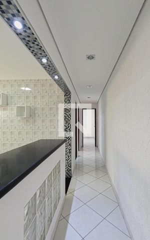 Apartamento para alugar com 75m², 2 quartos e 1 vaga Apartamento para alugar com 75m², 2 quartos e 1 vagaCorredor