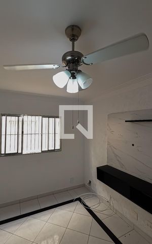 Apartamento para alugar com 75m², 2 quartos e 1 vaga Apartamento para alugar com 75m², 2 quartos e 1 vagaSala