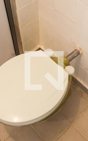 Studio à venda com 39m², 1 quarto e 1 vaga Studio à venda com 39m², 1 quarto e 1 vagaDetalhe do banheiro