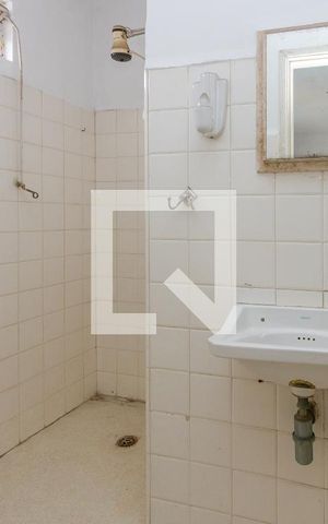 Casa à venda com 477m², 5 quartos e 4 vagas Casa à venda com 477m², 5 quartos e 4 vagasBanheiro do Studio