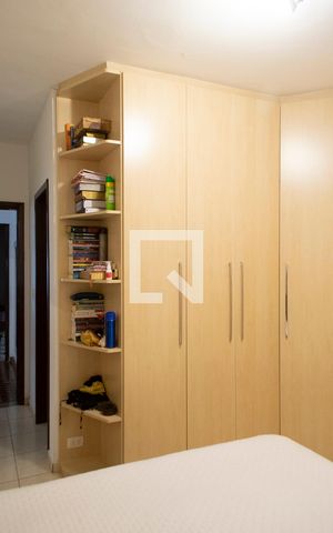 Casa à venda com 191m², 3 quartos e 4 vagas Casa à venda com 191m², 3 quartos e 4 vagasQuarto 3 suite