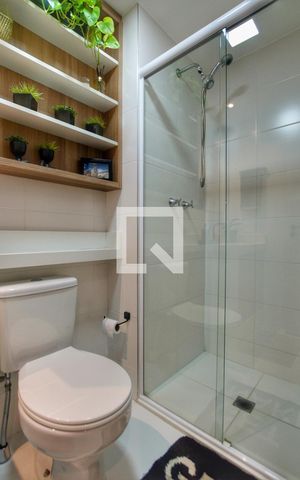 Apartamento à venda com 68m², 2 quartos e 2 vagasBanheiro