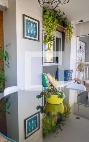 Apartamento à venda com 68m², 2 quartos e 2 vagasVaranda