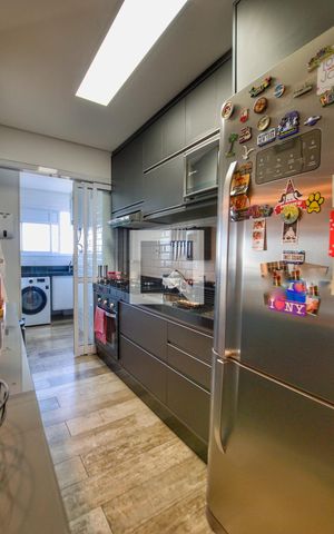Apartamento à venda com 68m², 2 quartos e 2 vagasCozinha