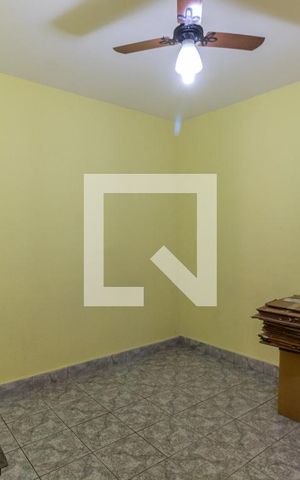 Casa à venda com 370m², 6 quartos e 5 vagas Casa à venda com 370m², 6 quartos e 5 vagasCasa 2 Quarto