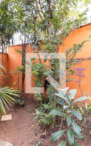 Casa à venda com 370m², 6 quartos e 5 vagas Casa à venda com 370m², 6 quartos e 5 vagasJardim