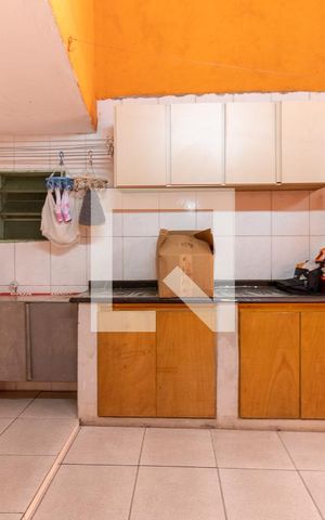 Casa à venda com 370m², 6 quartos e 5 vagas Casa à venda com 370m², 6 quartos e 5 vagasCasa 2 Vista do Quarto