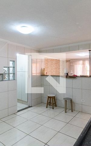 Casa à venda com 370m², 6 quartos e 5 vagas Casa à venda com 370m², 6 quartos e 5 vagasCasa 3 Cozinha